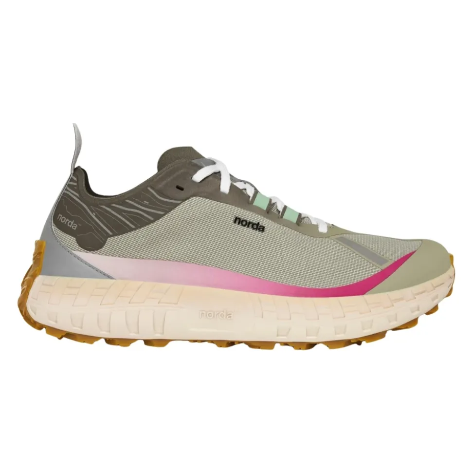 001A Sneakers