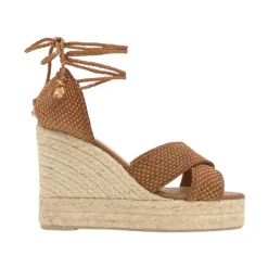Becca Wedge