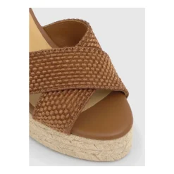 Becca Wedge