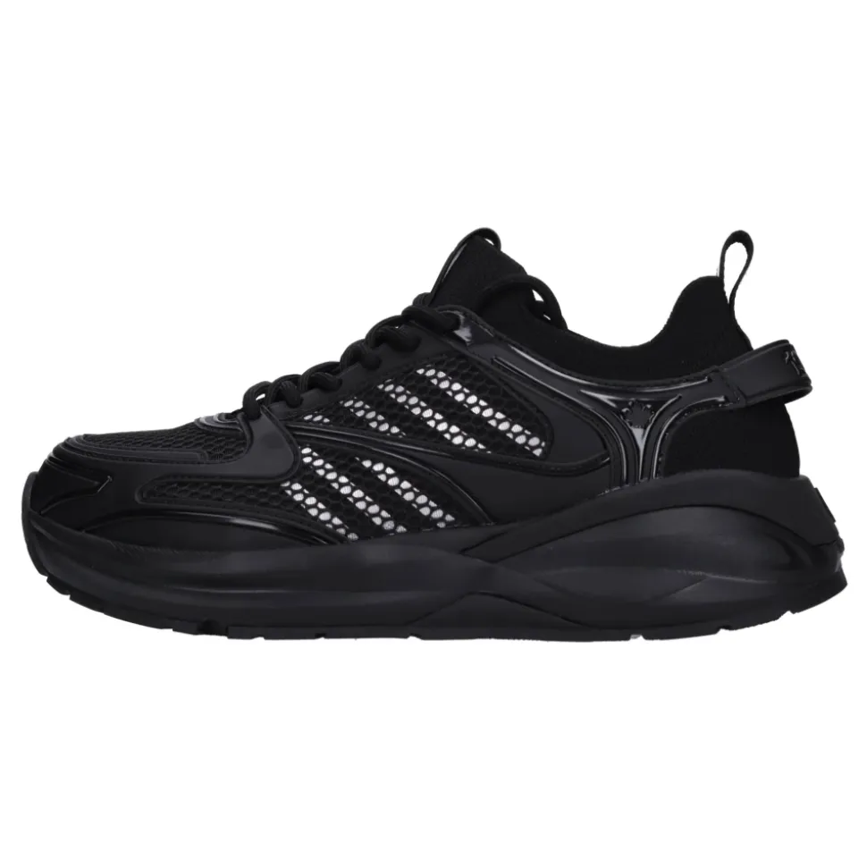 DASH Sneakers