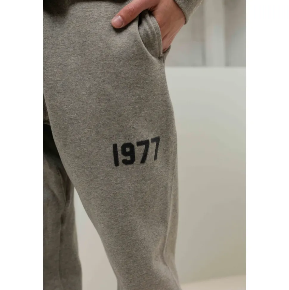 Dres 1977