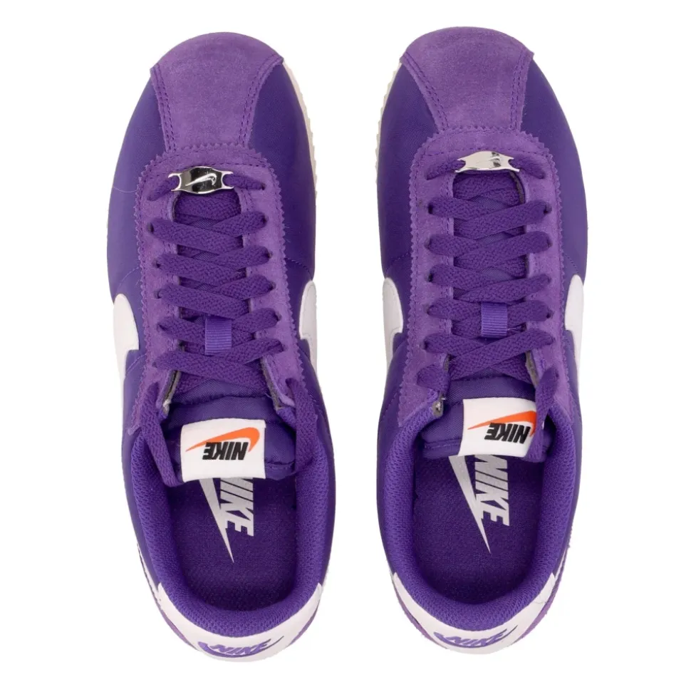 Field Low Cut Sneakers