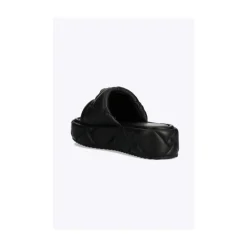 Flip Flops & Sliders