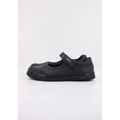 Klasyczne buty dziecięce
