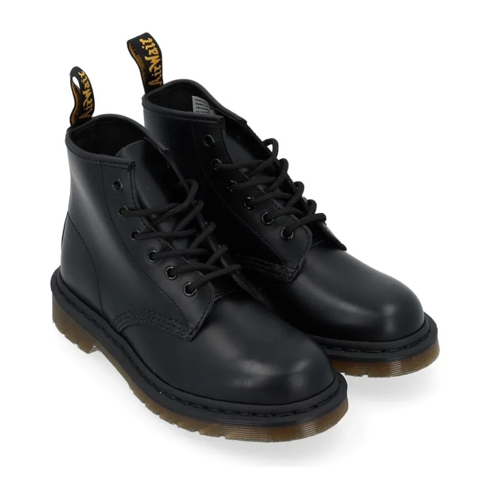 101 Lace-up Boot