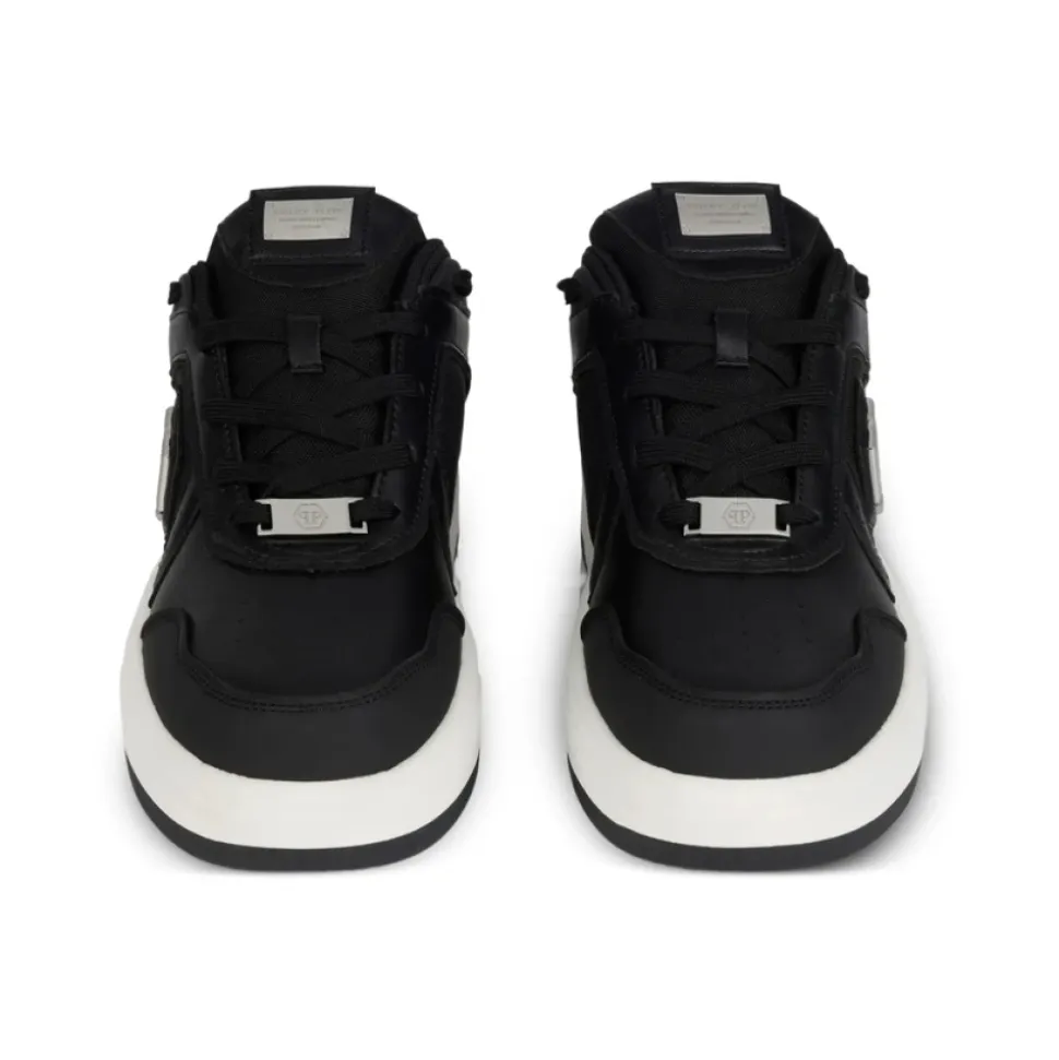 Low-Top Sneakers SK8R