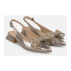 Płaskie buty z kokardką