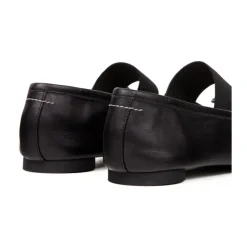 Płaskie buty z kokardą ze skóry
