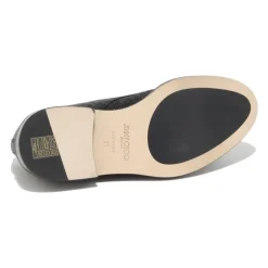 Płaskie skórzane buty z wiązaniem