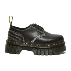 Pikowane buty na platformie