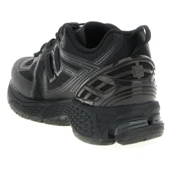 1906R Sneakers