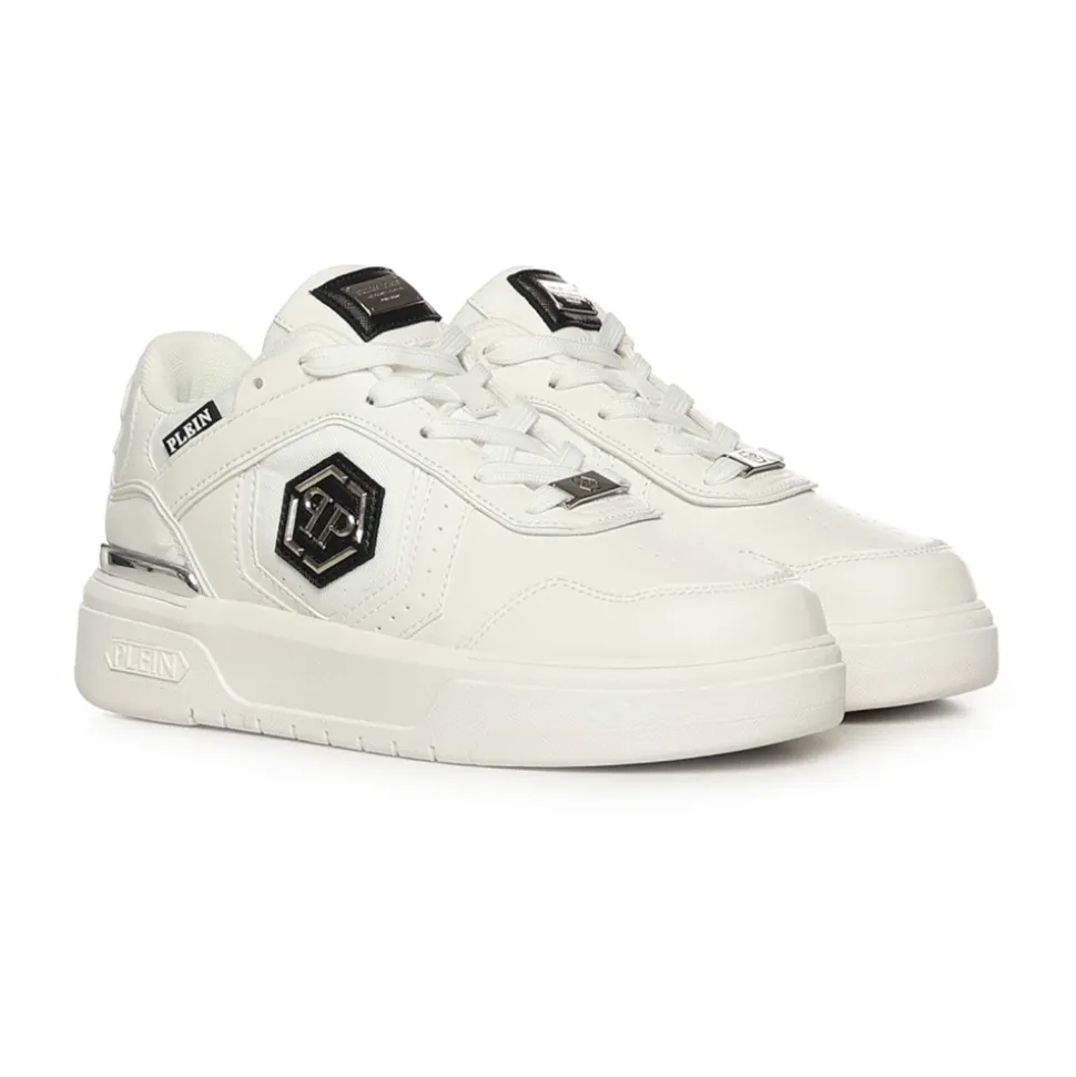 SK8R Low-Top Sneakers