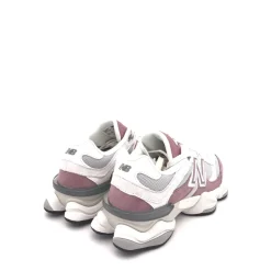 9060 Sneakers