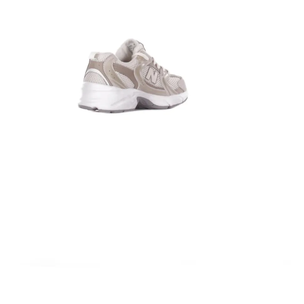 530 Sneakers