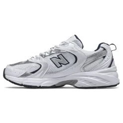 Sneakersy 530