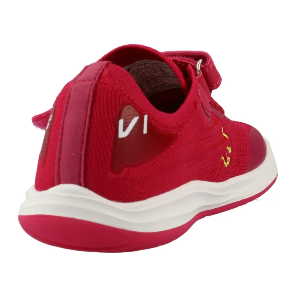 Sports Shoes
