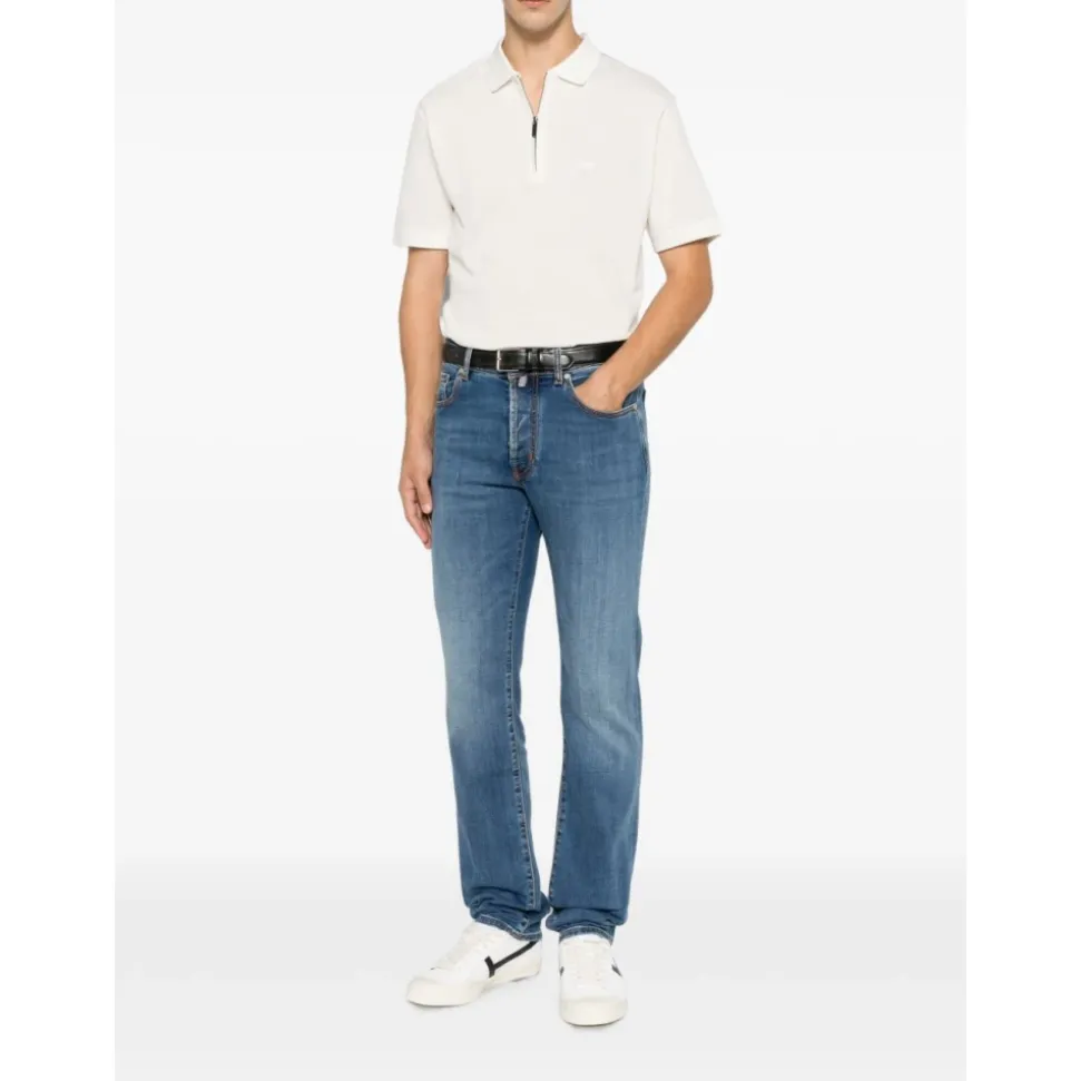 Straight Jeans