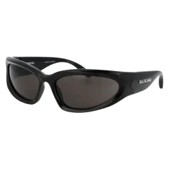 Stylowe okulary przeciwsłoneczne z modelem BB0157S