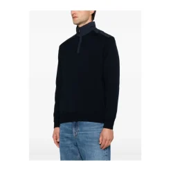 Sweter z zamkiem pod szyją