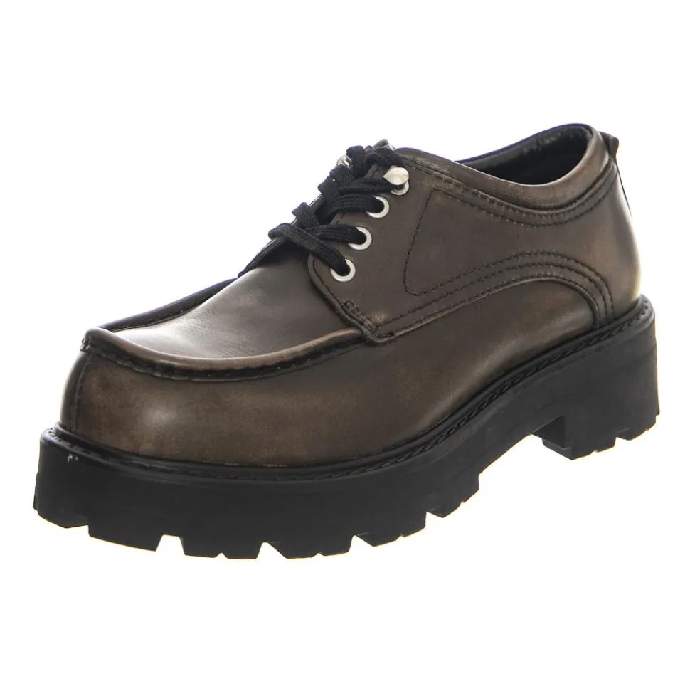 Sznurowane buty o niskim profilu
