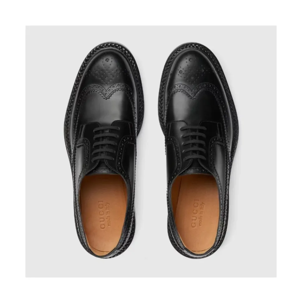 Sznurowane buty z detalami Brogue