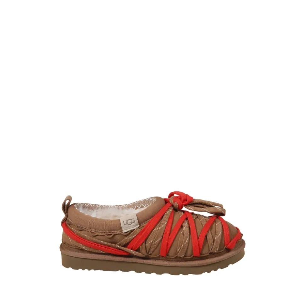 Tasman Lace Slipper