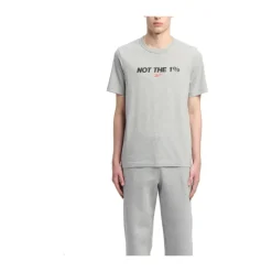 T-shirty