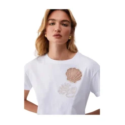 T-Shirt z detalem z haftem