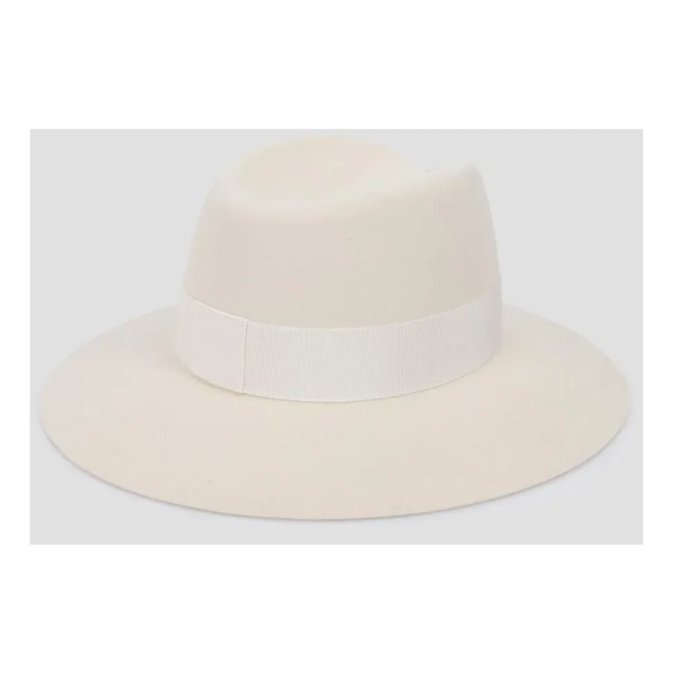 Virginie Hat