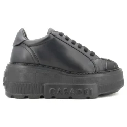 Wegańskie sneakersy na koturnie ze skóry